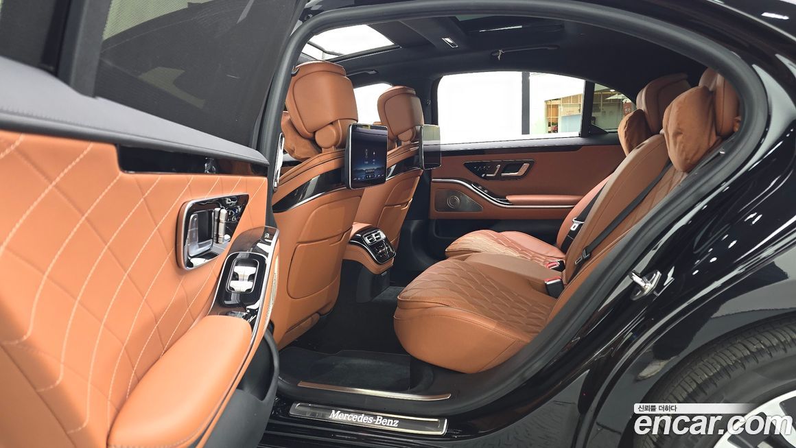 Mercedes-Benz S-Class 2021