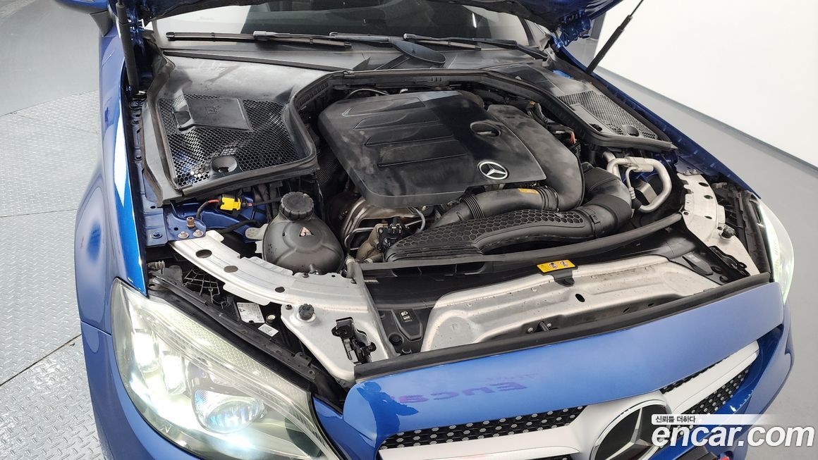 Mercedes-Benz C-Class 2022