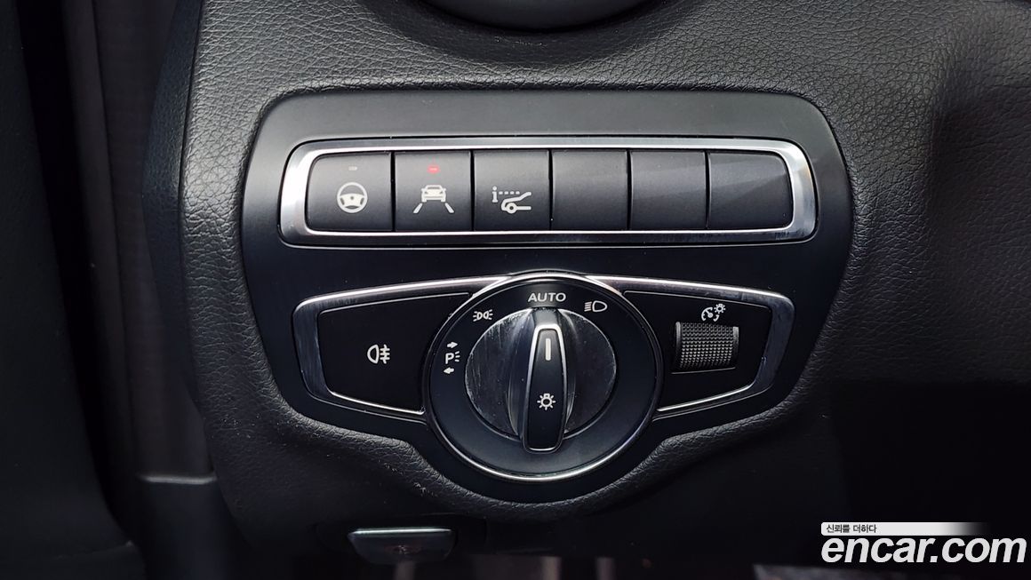 Mercedes-Benz C-Class 2022