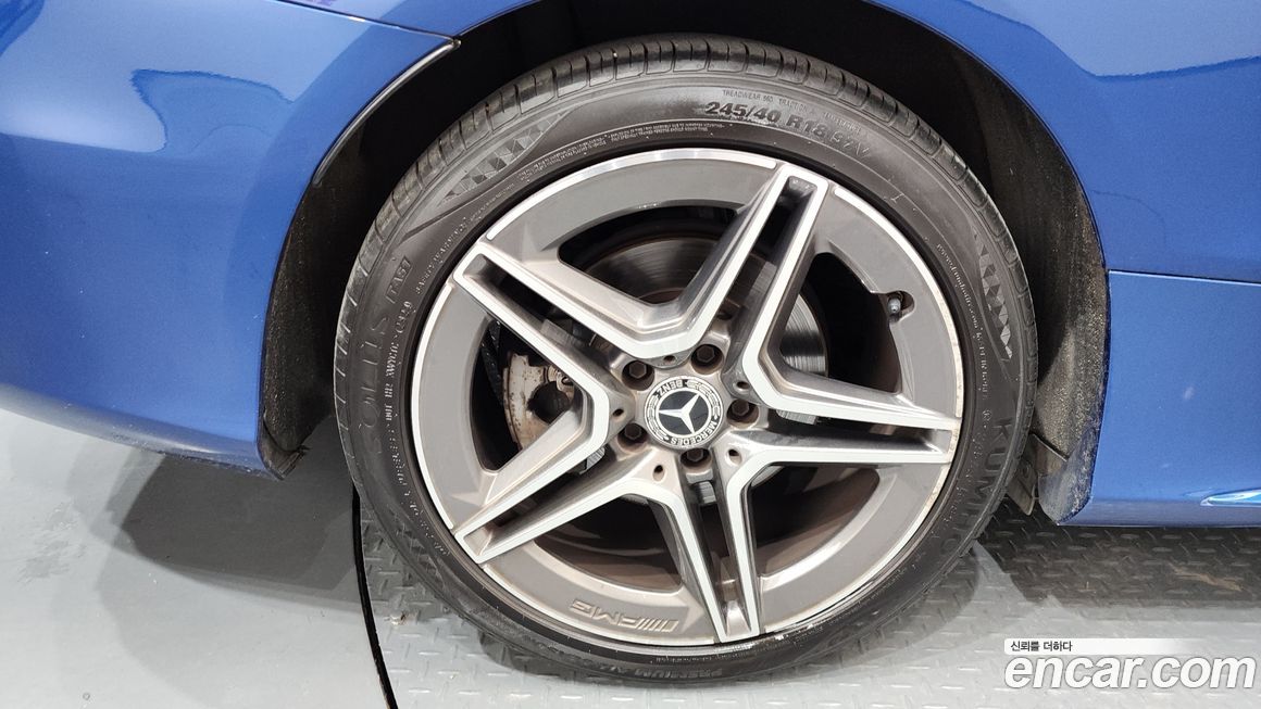 Mercedes-Benz C-Class 2022