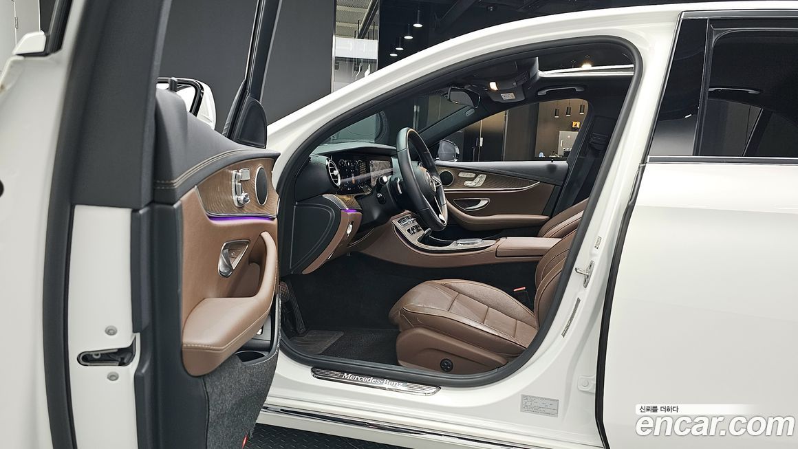 Mercedes-Benz E-Class 2021