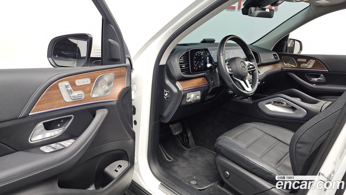 Mercedes-Benz GLE-Class 2021