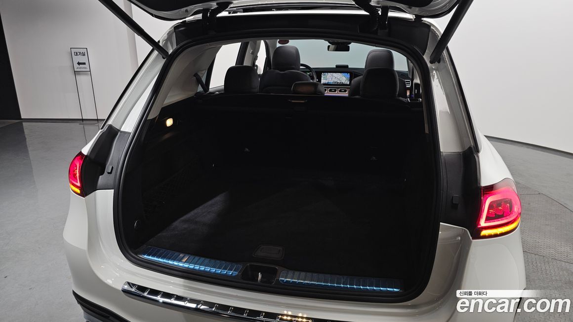 Mercedes-Benz GLE-Class 2021