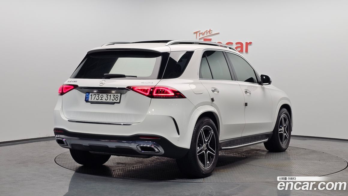Mercedes-Benz GLE-Class 2021