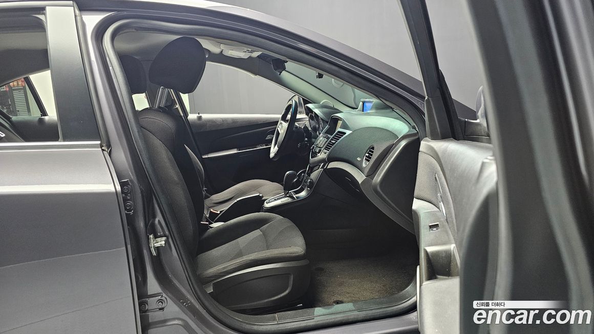 ChevroletGMDaewoo Cruze 2012