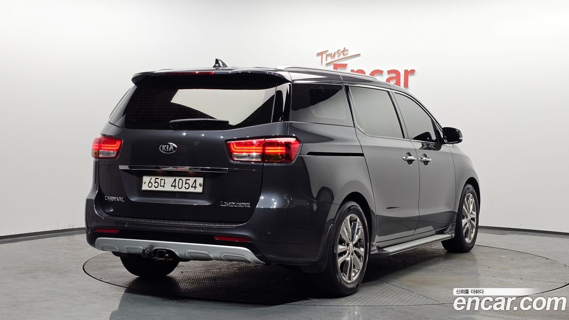 Kia Canival 2018