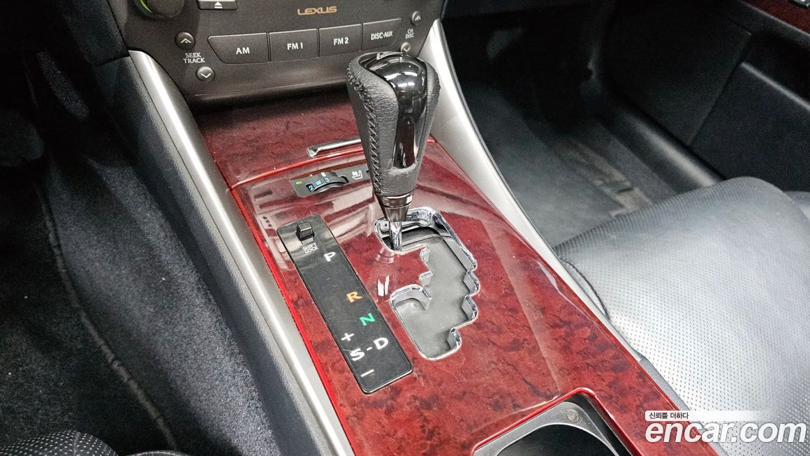 Lexus IS 2006