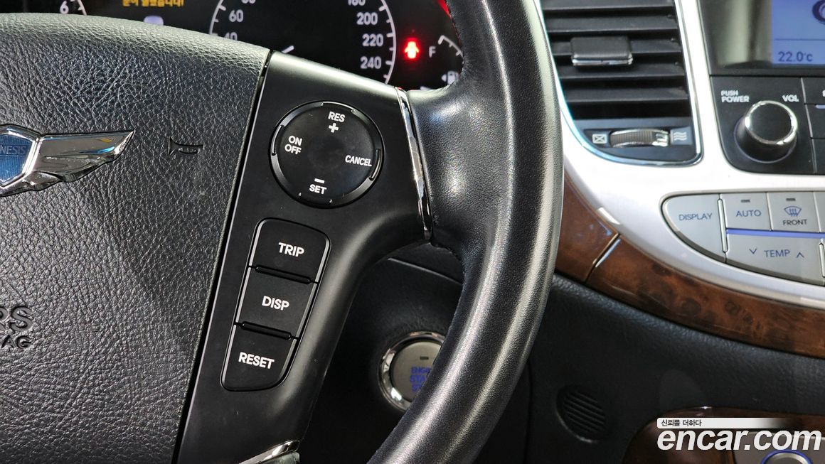 Hyundai Genesis 2011