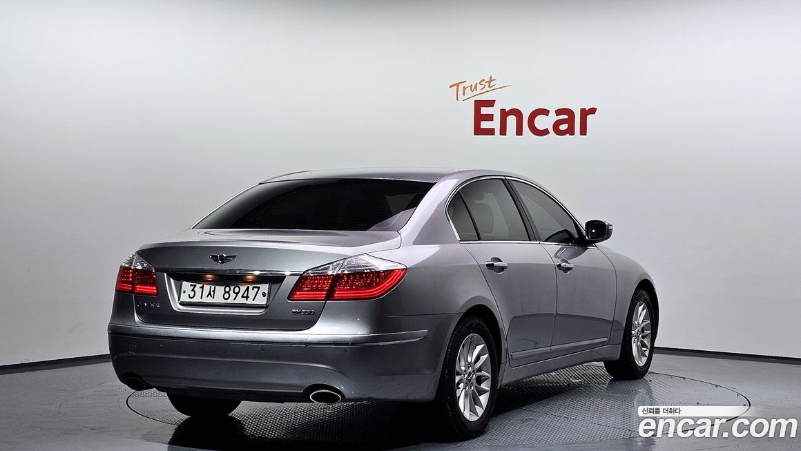 Hyundai Genesis 2011