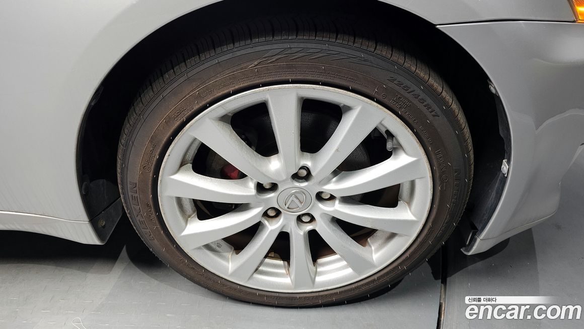 Lexus IS 2006