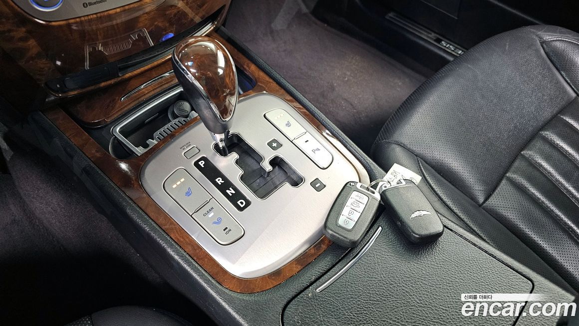 Hyundai Genesis 2011