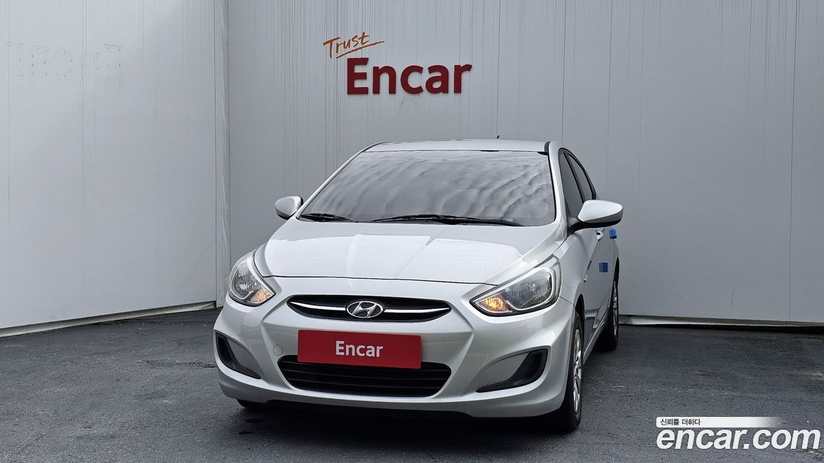 Hyundai Accent 2015