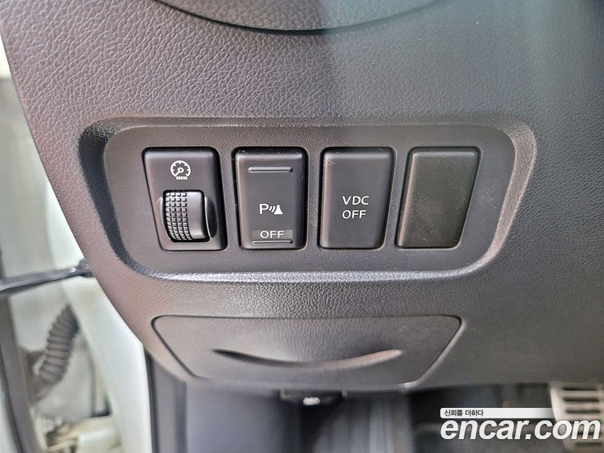 Renault-KoreaSamsung QM5  2011