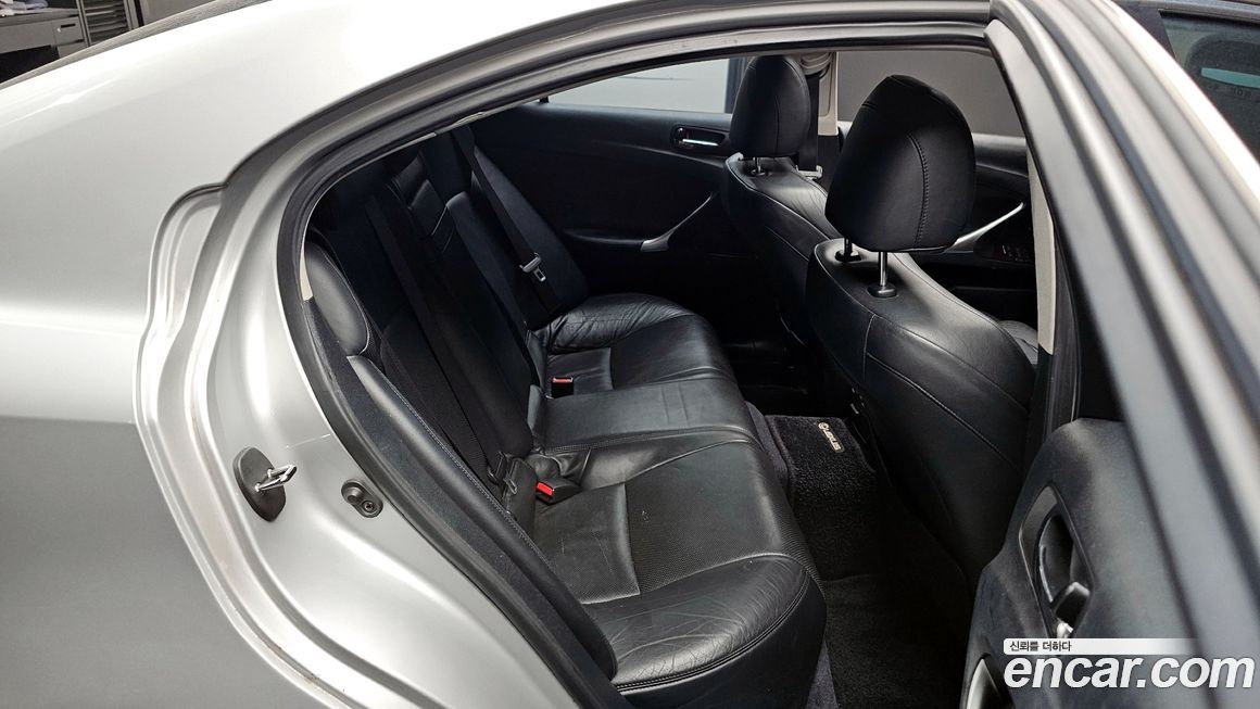 Lexus IS 2006