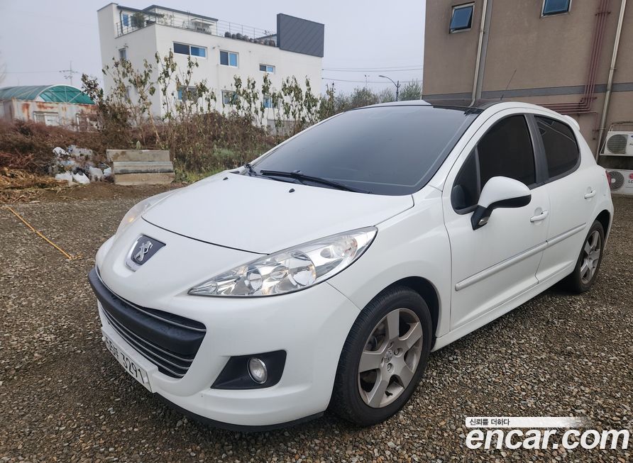 Peugeot 207 2011