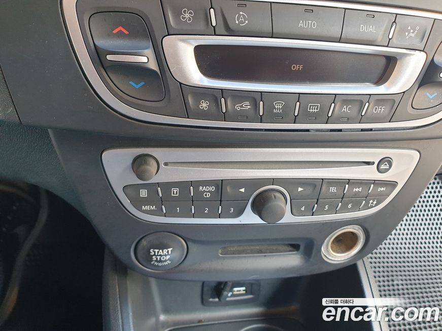 Renault-KoreaSamsung SM3 2012