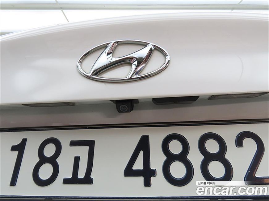 Hyundai AVANTE 2013