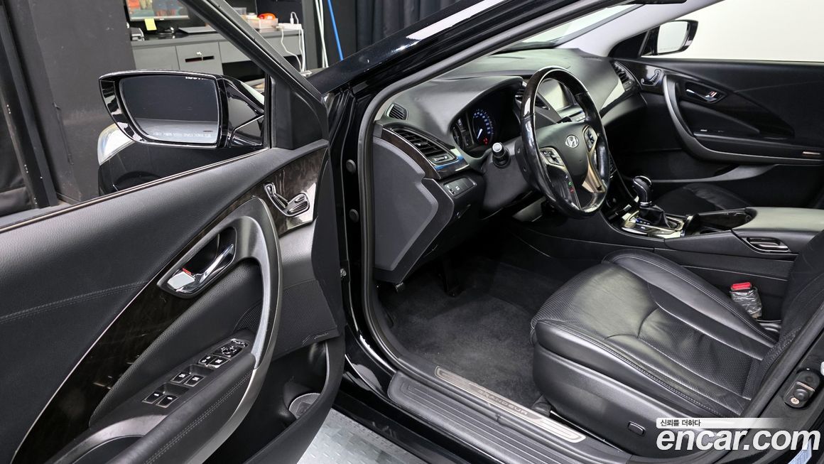 Hyundai Grandeur 2011