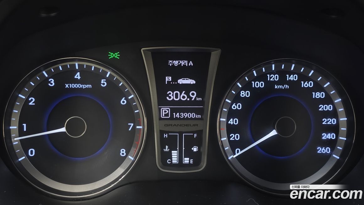 Hyundai Grandeur 2011