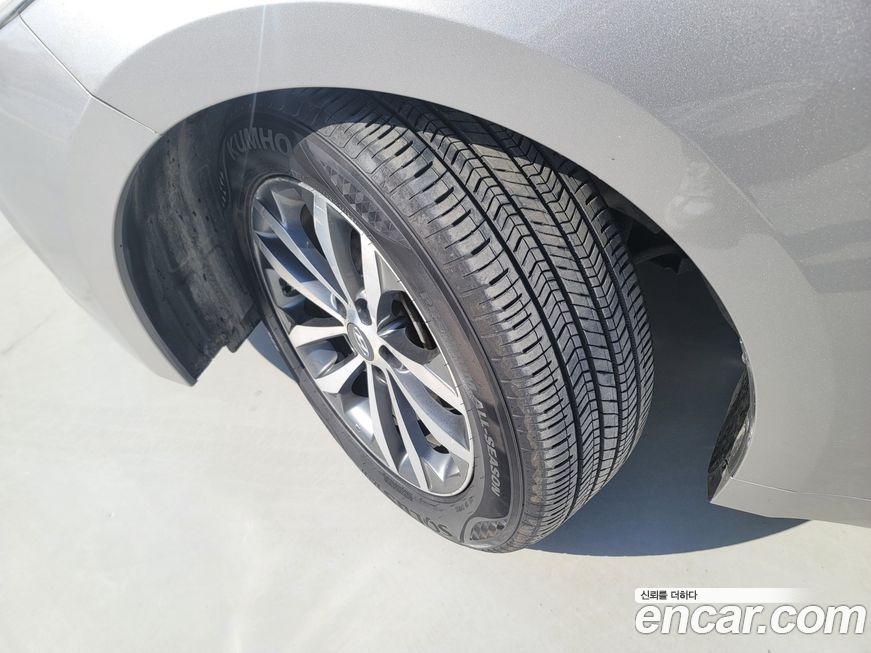 Hyundai Grandeur 2012