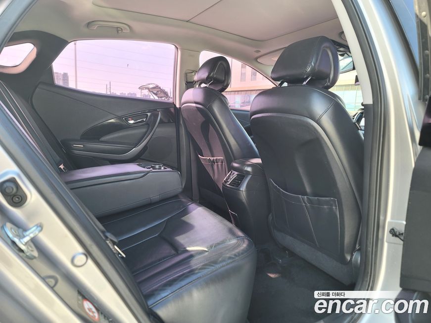 Hyundai Grandeur 2012