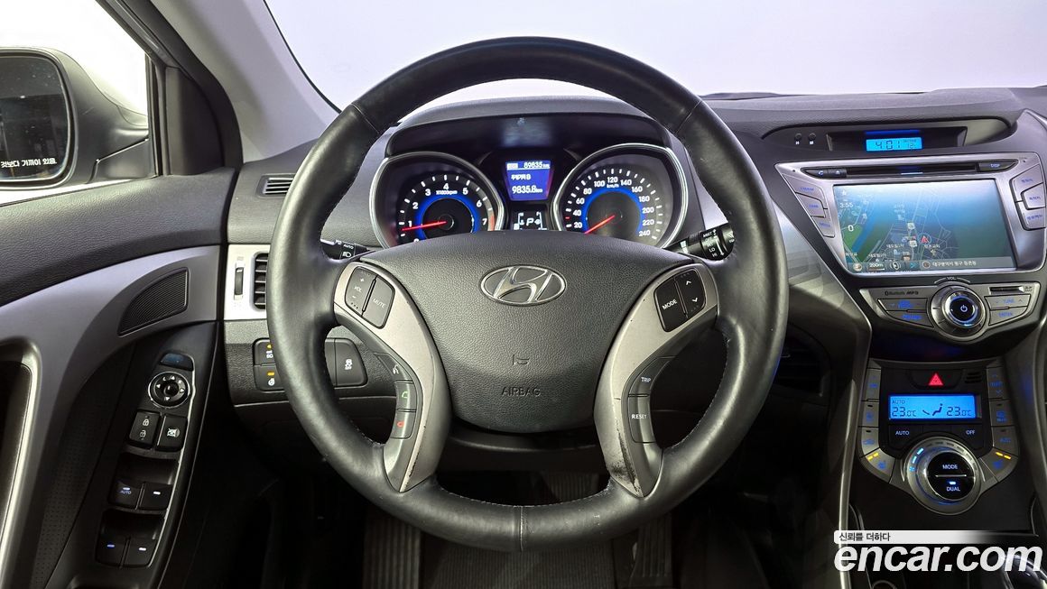 Hyundai AVANTE 2014