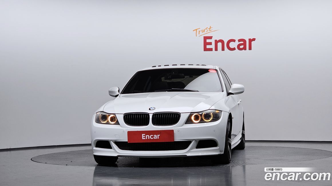 BMW 3-Series 2011