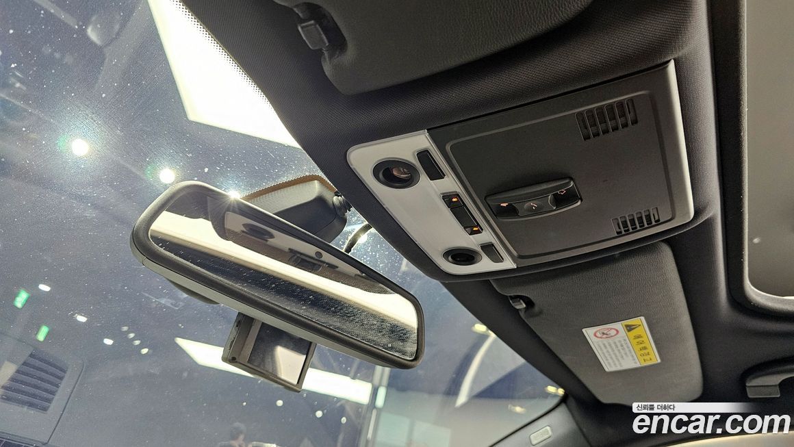 BMW 3-Series 2011
