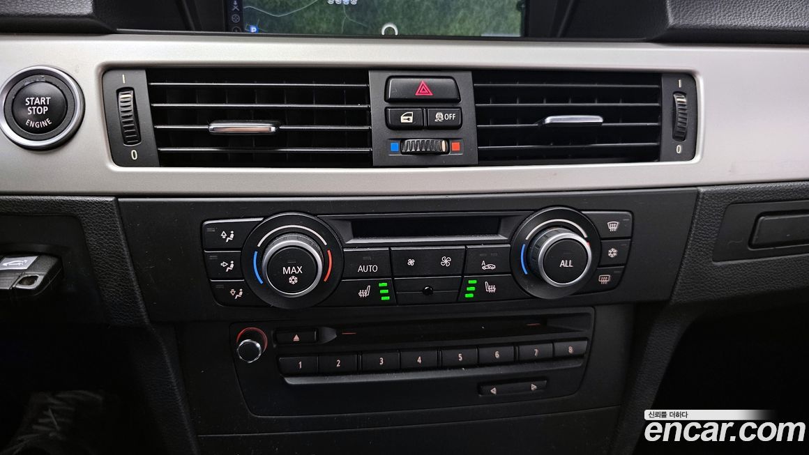 BMW 3-Series 2011