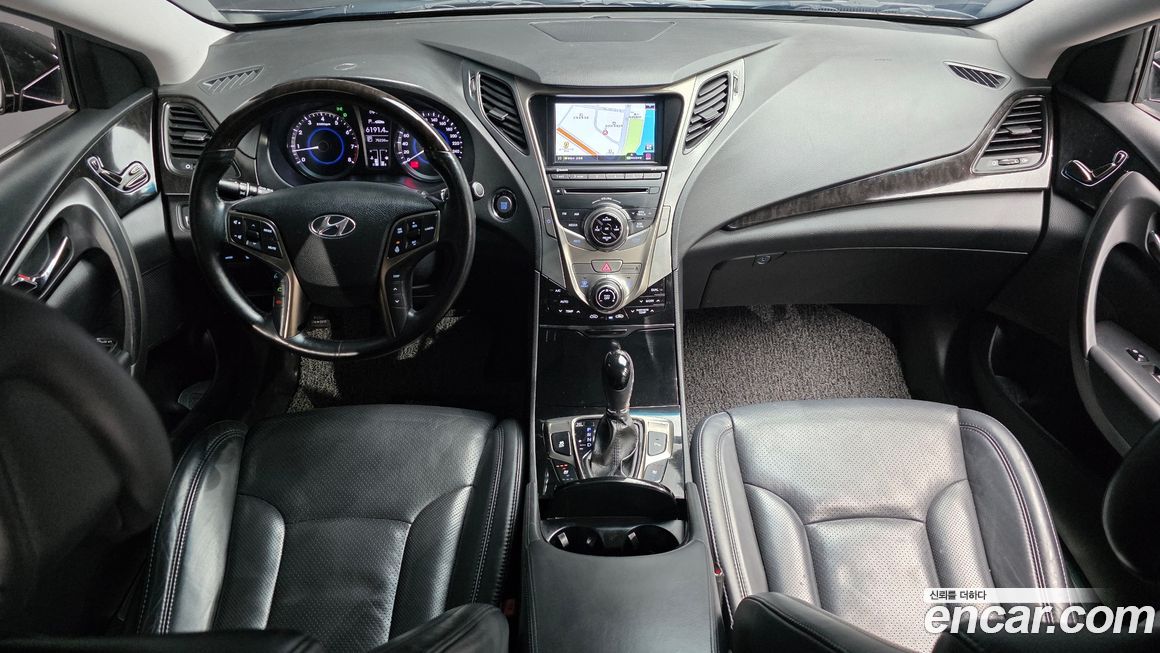 Hyundai Grandeur 2012