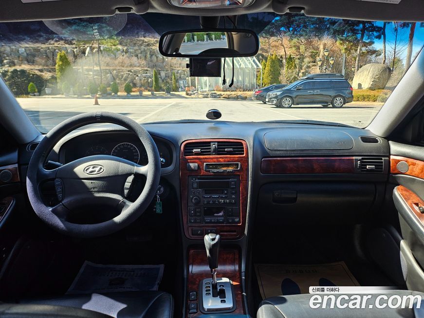 Hyundai Grandeur 2004