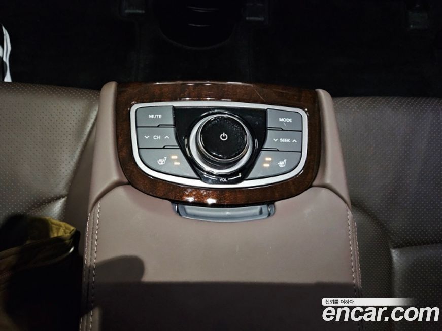 Hyundai Grandeur 2013