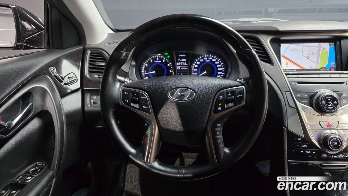 Hyundai Grandeur 2012