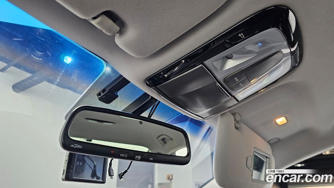 Hyundai Grandeur 2012