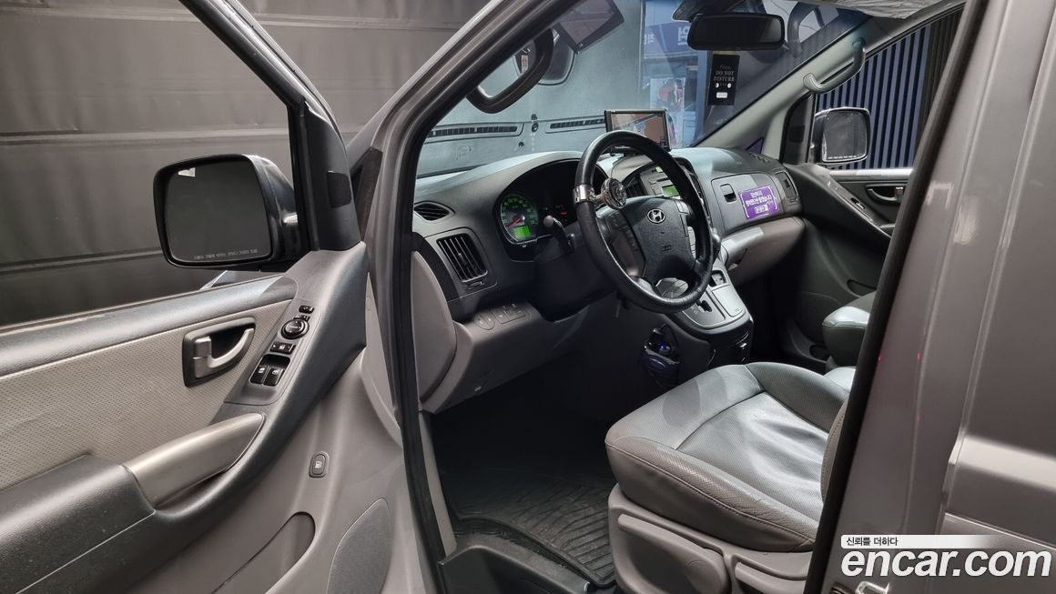 Hyundai Starex 2013