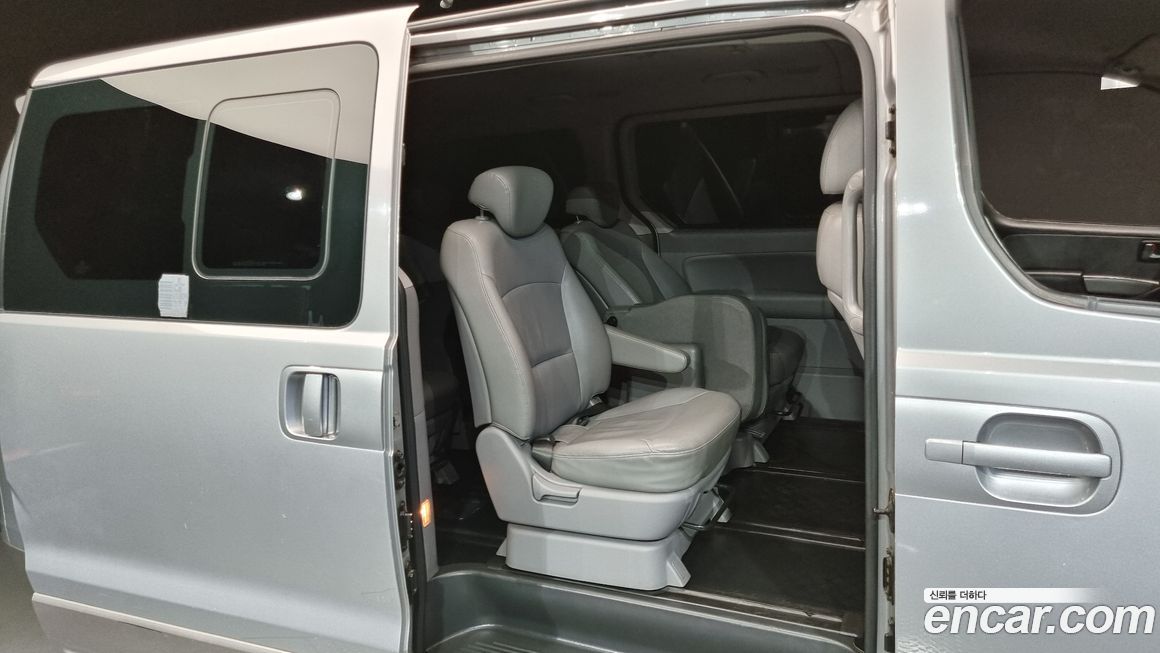 Hyundai Starex 2013