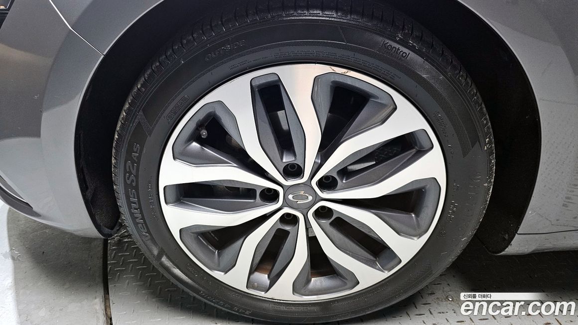 Renault-KoreaSamsung SM6 2016