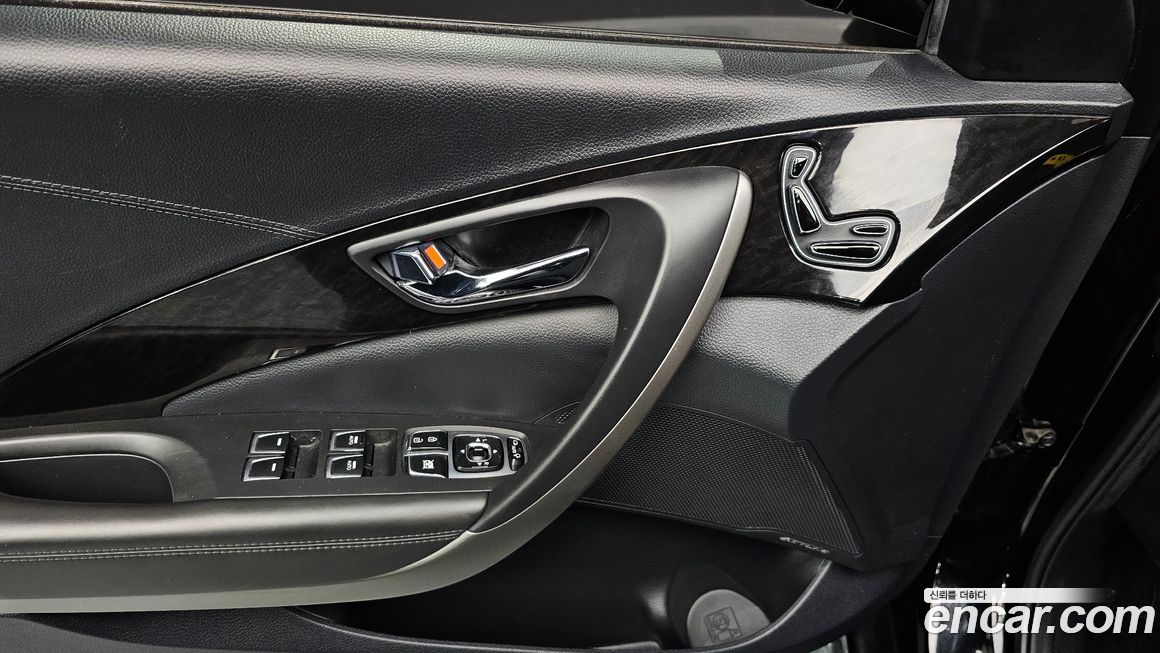 Hyundai Grandeur 2016