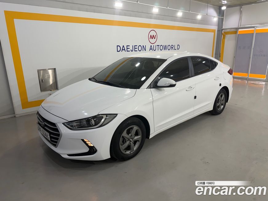 Hyundai AVANTE 2016