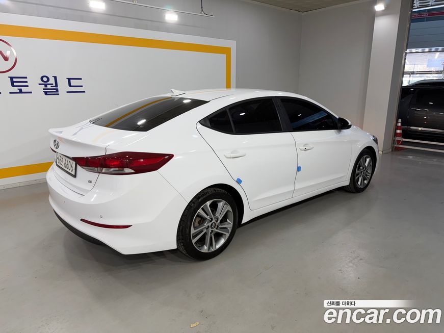 Hyundai AVANTE 2018