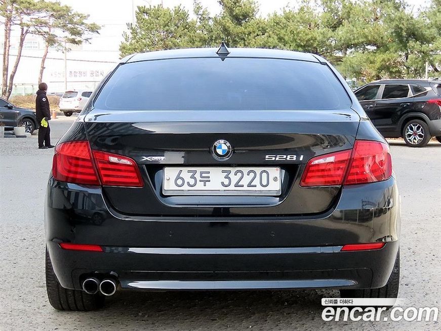 BMW 5-Series 2013