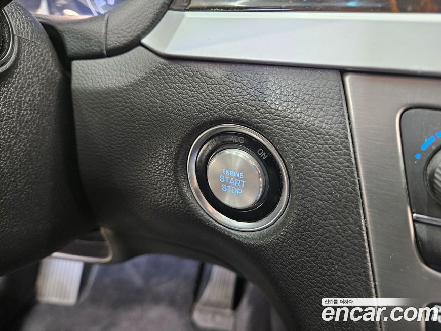 Hyundai Genesis 2015