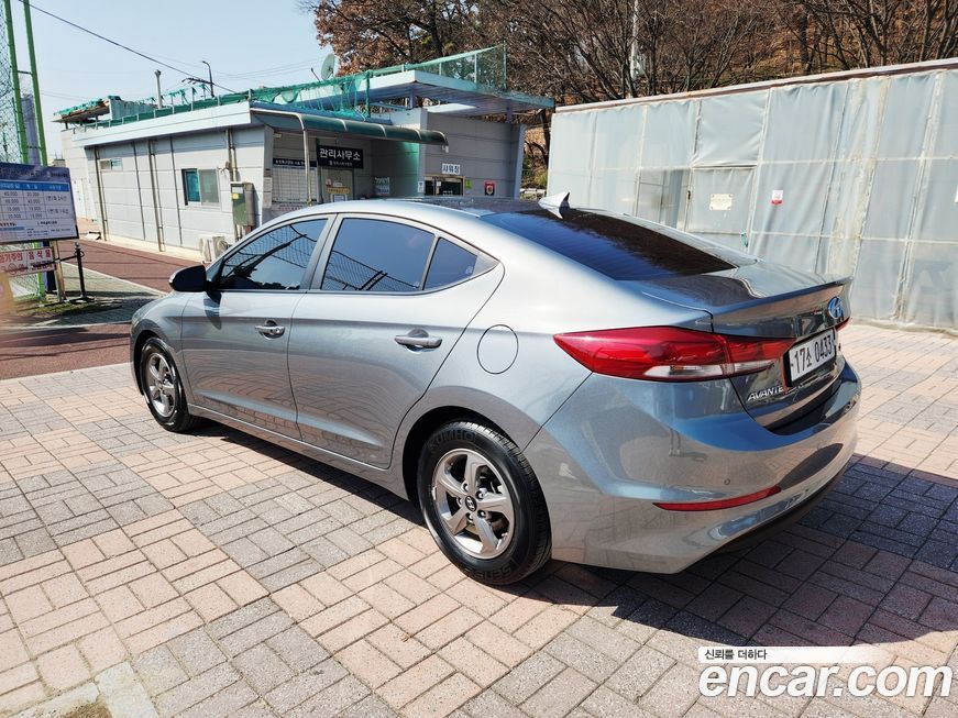 Hyundai AVANTE 2016