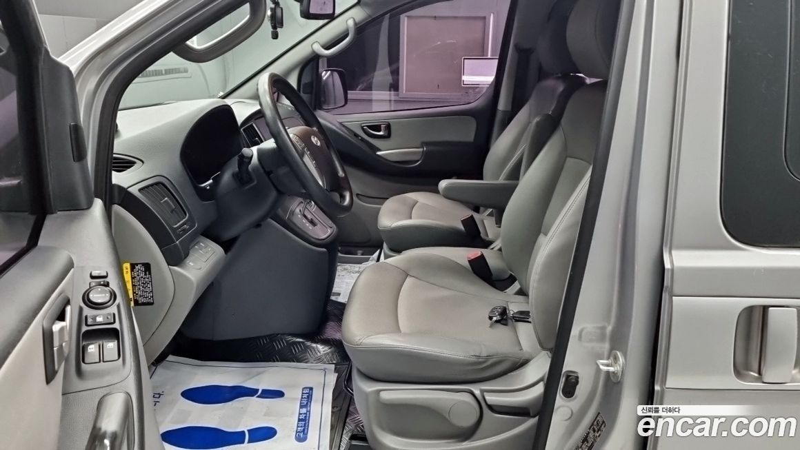 Hyundai Starex 2016