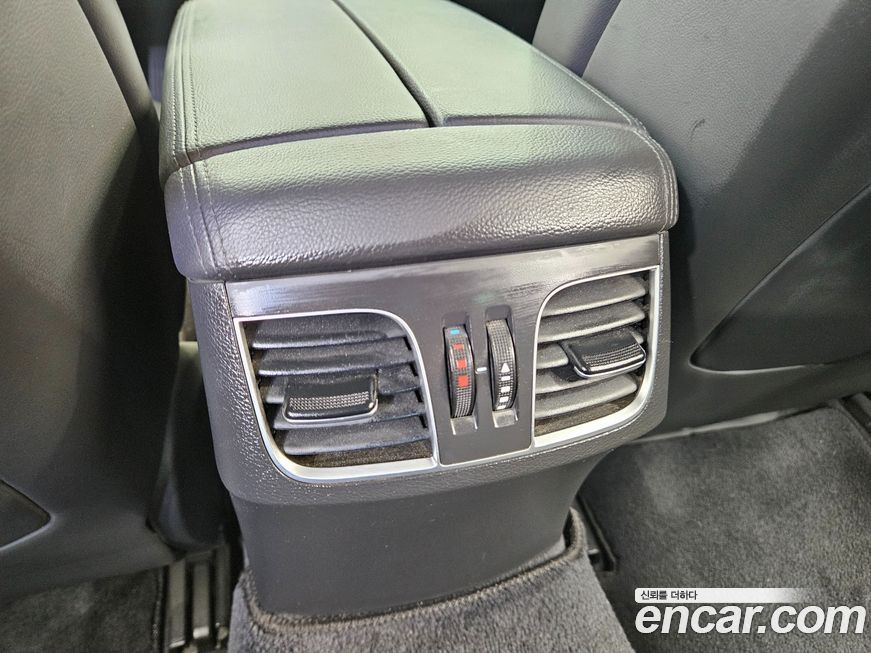 Hyundai Genesis 2015