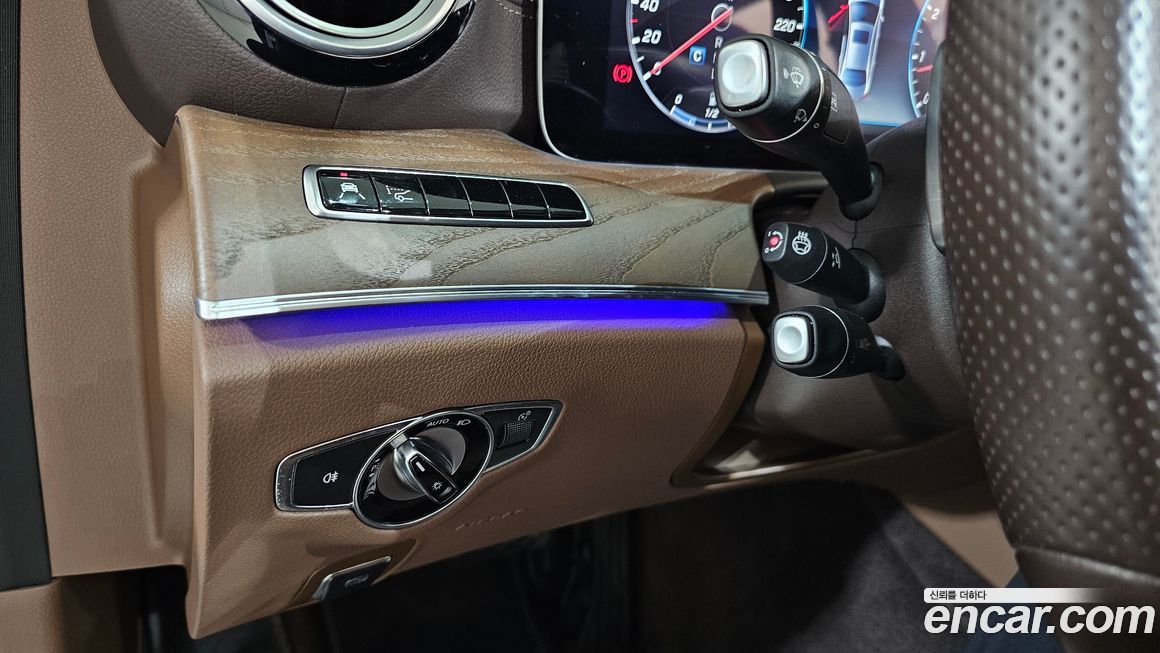 Mercedes-Benz E-Class 2018