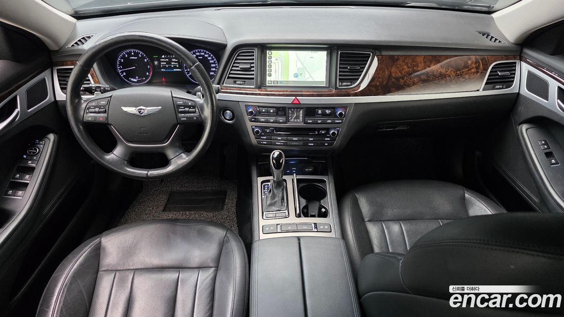 Hyundai Genesis 2015