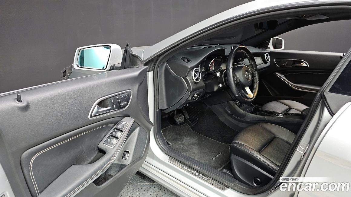 Mercedes-Benz CLA-Class 2016