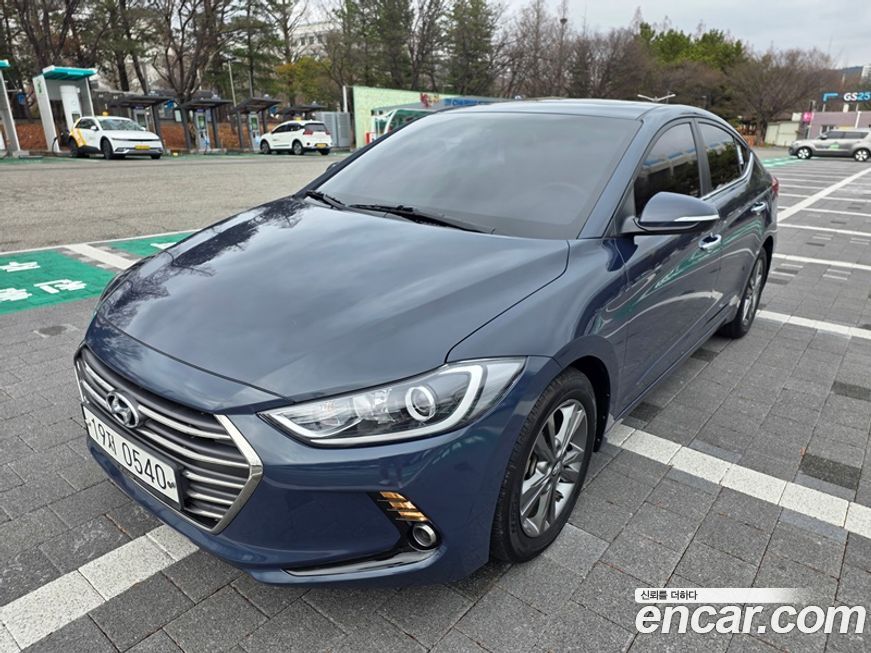 Hyundai AVANTE 2016