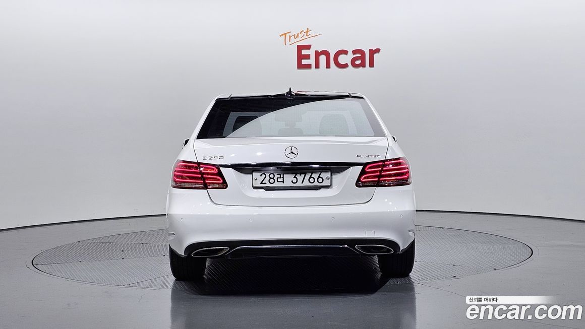 Mercedes-Benz E-Class 2015